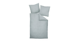 Silber Flanell-Bettwäsche 155x220 cm im Set mit zwei Kissenbezügen, abgebildet auf weißem Hintergrund.