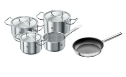 Das Zwilling Kochtopf-Set Twin Classic 5tlg. enthält Edelstahl-Töpfe und eine silberfarbene Pfanne mit Griffen und Deckeln.