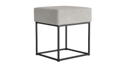 Nachttisch Tokio: Quadratischer, grauer, gepolsterter Hocker mit Metallgestell, minimalistisches, modernes Design, abgebildet vor weißem Hintergrund.