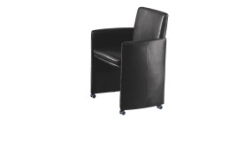 Sessel Rialto in der Farbausführung Nachtschwarz