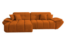 Wohnlandschaft Poppy in Orange mit Ottomane links, pflegeleichter Microfaserbezug und moderner Steppung freigestellt vor weißem Hintergrund.