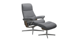 Relaxsessel mit Hocker Stressless View (M) Cross, in der Farbausführung Metal Grey, Schrägansicht