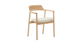 Armlehnenstuhl Alocs mit Gestell und Lehnen in Eiche und einem naturfarbenen Sitzbezug