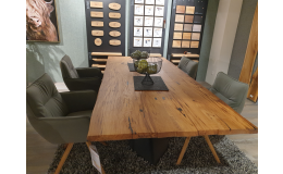 Tischgruppe "Myline Laudato"