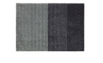Manhattan Fußmatte 67x100 cm von Schöner Wohnen-Kollektion; strapazierfähiges Polyamid in hell- und dunkelgrau gestreift.