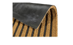 Die Astra Fußmatte Coco Home 40 x 60 cm hat eine schwarze Kautschuk-Rückseite und ist teilweise gerollt, um die Struktur zu unterstreichen.