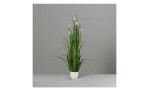 Gras 105 cm aus Kunststoff in grün mit weißen Applikationen. Auf einem grauen Hintergrund.