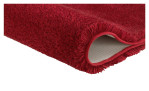 Badteppich Relax umgeschlagen mit der Farbe Rubin.