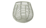 Teelichthalter 10 x 9 cm, hellgraues Weidengeflecht, ovales und luftiges Design, dargestellt vor weißem Hintergrund.