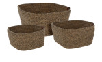 Set aus drei braunen Korb-Körben (23 x 13 cm) mit Griffen, ideal für eine stilvolle Dekoration auf weißem Hintergrund.
