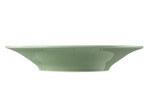 Suppenteller Beat 22,5 cm aus Porzellan in Salbeigrün. Ansicht von der Seite.