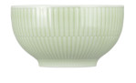 Die Schale Amina 12,9 cm von Seltmann ist eine blassgrüne Schale mit Rillen und ausgestelltem Rand, abgebildet auf Weiß.