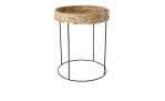 Tisch Elo 43 cm: Runder Beistelltisch aus geflochtenem Rattan mit schwarzem Metalldrahtgestell, hergestellt aus natürlichen Materialien.