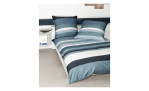 Mako-Satin Bettwäsche 87078 J. D. in der Größe 135 x 200 cm und in der Farbe blau, grün, weiß, sxhwarz, gestreift, auf einem Bett bezogen mit Deko