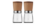 Das WMF Gewürzmühle Nature 2-tlg.-Set setzt mit Holzplatten und klaren Glasböden einen stilvollen Tischakzent.