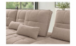 Beiges Vito Ticona Plus-Sofaset mit kapuzenförmigen Kissen und rechteckigen Zierkissen.