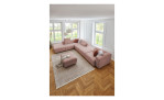 Komfort-Ecksofa plano|FORM Toronto, in der Farbausführung Rose, in einem Raum stehend, ohne Kissen