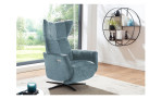 Komfort-Relaxsessel Leeds, in der Farbausführung Blau, in einem Raum stehend