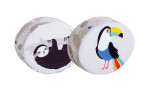 Zwei runde Steckkissen Faultier mit Faultier- und Tukan-Motiven auf weißem Grund.