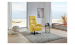 Komfort-Relasessel plano|FORM Tivoli, in der Farbausführung Yellow , in einem Raum stehend, Schrägansicht