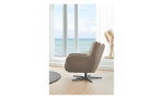 Komfort-Relaxsessel plano|FORM Tivoli, in der Farbausführung Stone, in einem Raum stehend, Seitenansicht