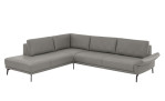 Komfort-Ecksofa plano|FORM Formello, in der Farbausführung Grau, mit klappbarer Armlehne 