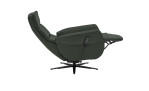 Komfort-Relaxsessel plano|FORM Rimini in der Farbausführung Oliv, Seitenansicht mit Relaxfunktion und Kopfpolsterfunktion