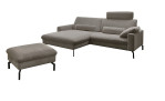 planoform Ecksofa El Paso in der Farbe Lind mit Hocker ohne Hintergrund