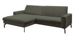 Basis-Ecksofa planoform El Paso in der Farbe Forest mit weißem Hintergrund