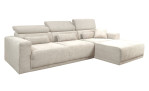 Basis-Wohnlandschaft Carter in der Farbe Creme, Ottomane auf der rechten Seite. In dekorierter Umgebung. Darstellung der manuellen Kopfteilverstellung.
