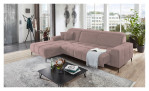 Komfort-Wohnlandschaft Luan in einem rosafarbenen Bezugsstoff mit zwei Zierkissen mit gezeigten Funktionen. Auf einem dekorierten Hintergrund.