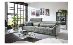 Komfort-Big Sofa Lilly mit einem Cordbezug in Hellgrau, 1 Kopfteil ist hochgeklappt, Milieubild