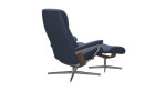 Relaxsessel mit Hocker Stressless View (M) Cross, in der Farbausführung Oxford Blue, Schräg-hintenansicht