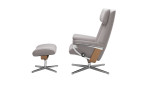 Relaxsessel mit Hocker Stressless Paul (l) Croß in der Darbausführung Light Grey, Seitenansicht