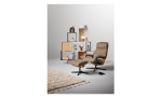 Relaxsessel mit Hocker Stressless Philip (m) Croß. in der Farbausführung Beige, in einem Raum stehend