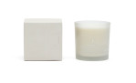 Duftkerze Soft Jasmin von Kave Home, mit blumiger und fruchtiger Duftnote