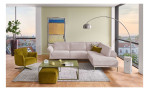 Komfort-Ecksofa MONDO Ensemble Lillia, in der Farbausführung Nature, in einem Raum stehend, Frontansicht