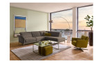 Komfort-Ecksofa MONDO Ensemble Lillia, in der Farbausführung Taupe, in einem Raum stehend, Schrägansicht