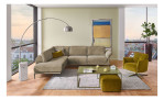 Basis-Ecksofa MONDO Ensemble Lillia, in der Farbausführung Beige, in einem Raum stehend, Frontansicht