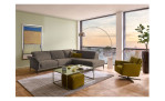Basis-Ecksofa MONDO Ensemble Lillia, in der Farbausführung Taupe, in einem Raum stehend, Schrägansicht