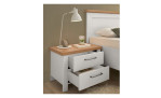 Nachtkommode LIV`IN Asmara in weiß mit Absetzungen in Mauvella Oak, mit 2 Schubladen, Ansicht im Milieu mit offenen Schubladen