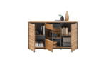 Sideboard set one Jackson in Eiche, mit einem verglasten Fach mittig, mit geöffneten Schranktüren
