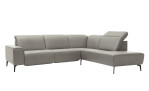 Basis-Ecksofa MR 1320 in einem Echtleder-Bezug in Grau. Mit gezeigter Kopfteilverstellung