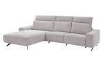 Komfort-Wohnlandschaft Musterrring MR 9450, in der Farbausführung Silver, Schrägansicht mit der Kopfpolsterfunktion