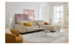 Komfort-Wohnlandschaft Musterrring MR 9450, in der Farbausführung Beige, in einem Raum stehend, Schrägansicht
