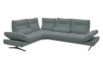 Komfort-Ecksofa Musterring MR 2795, in der Farbausführung Türkies, Schrägansicht, mit hochgeklappter Armlehne