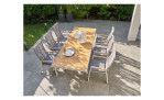 Gartentisch Kreta mit Tischplatte aus Teakholz und Gestell aus Aluminium in Off-White, Milieu