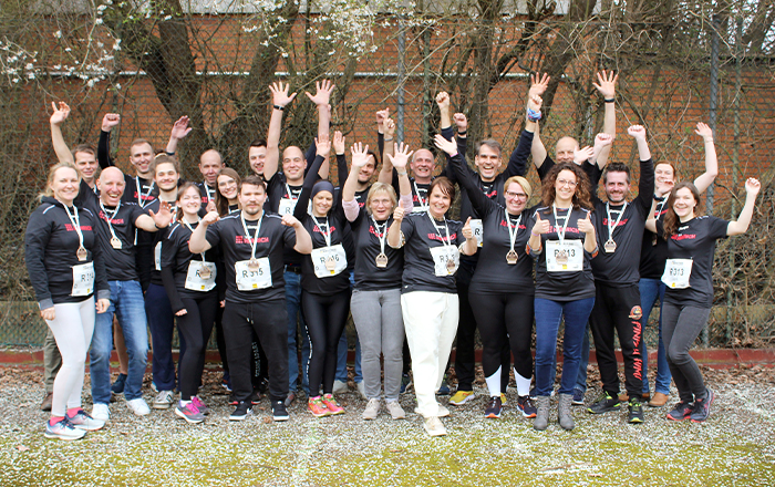 Mitarbeiter nehmen am Hannover Marathon teil