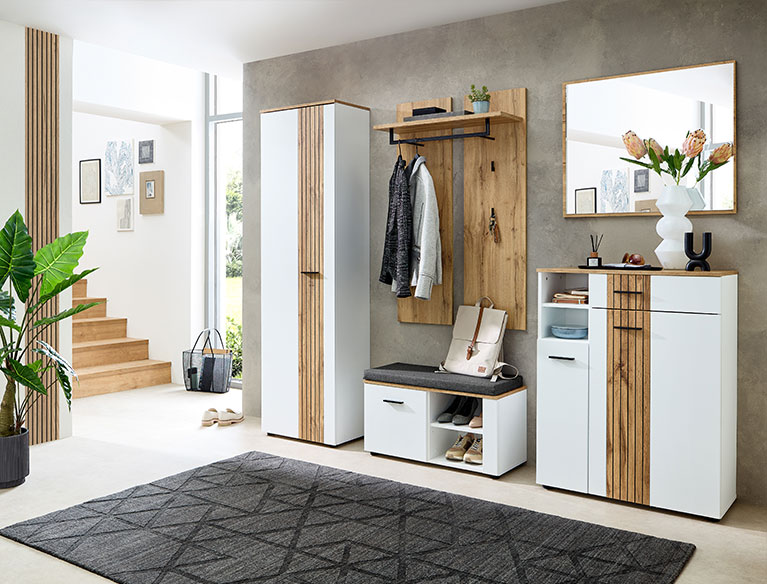 Spike Garderobenserie