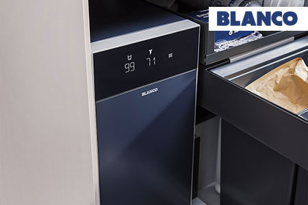 Wasseraufbereitungseinheit Choice All von Blanco unterhalb der Spüle